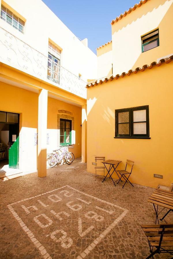 Hub 1878 Faro Hostel Bagian luar foto